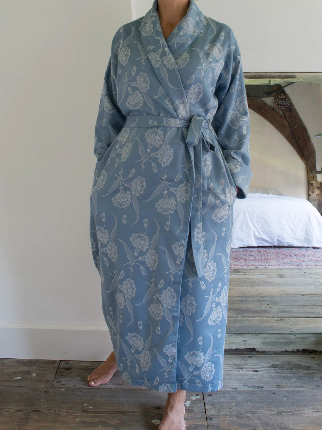 Elegant Dressing Gown Gray-Blue With Silver-Gray