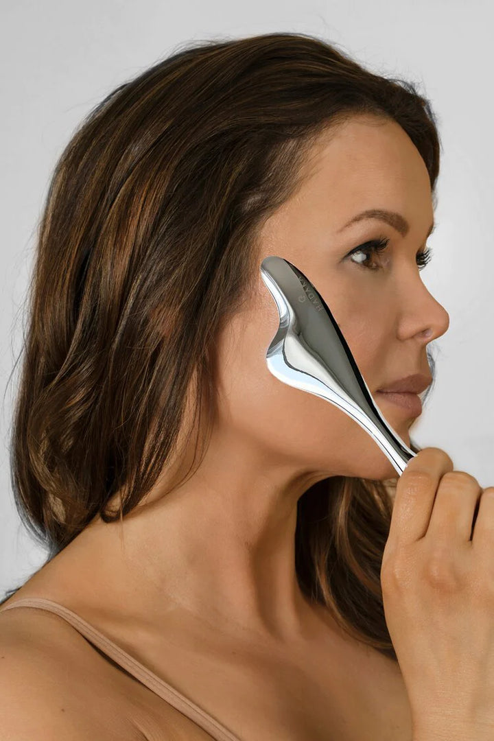 Sōleil Solar Powered Microcurrent Gua Sha Facial Sculptor